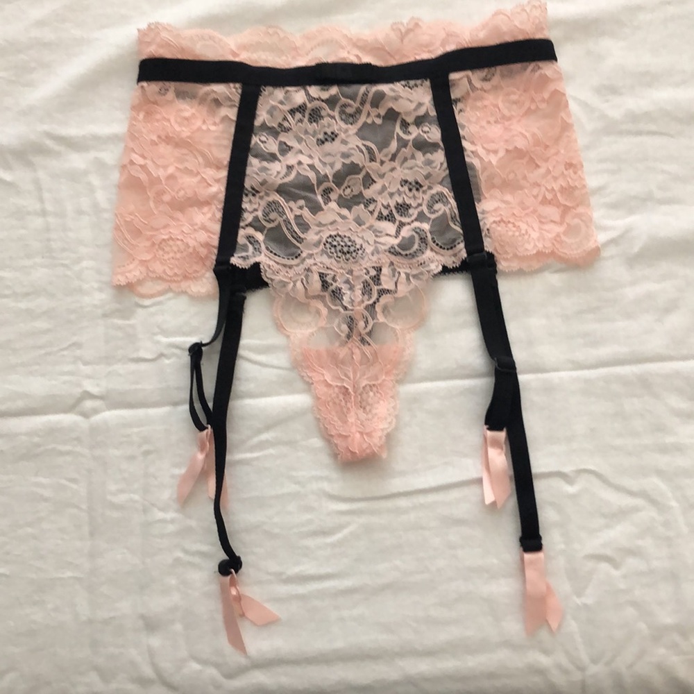 Victoria’s Secret set - Picture 2 of 12